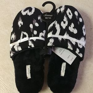 NWT Soma Slippers